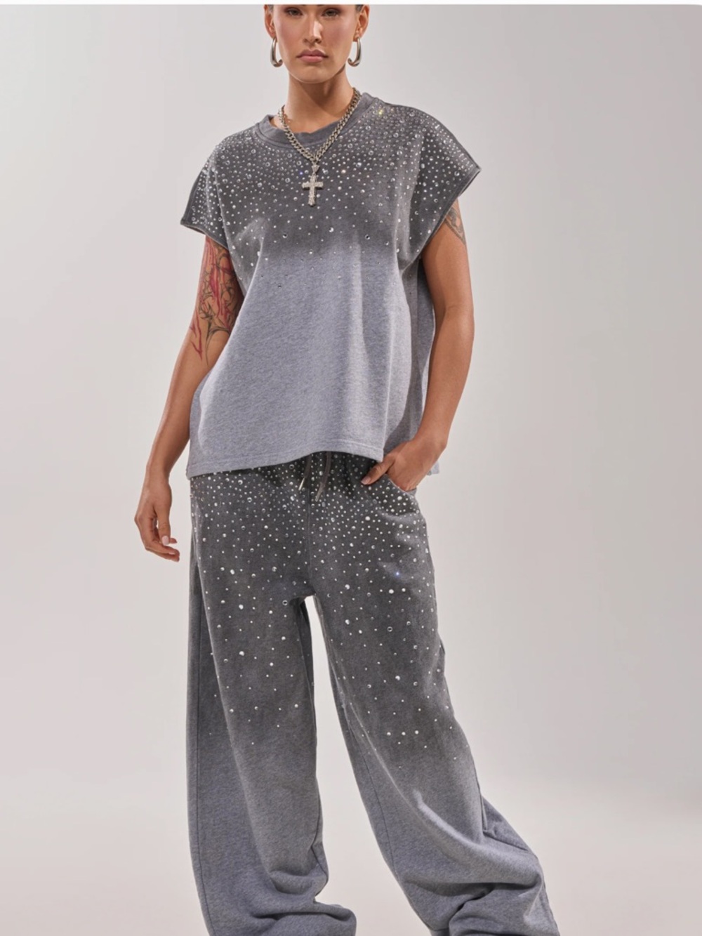 NWT AKIRA Night Sky Grey Studded Muscle Tee & Joggers Set - Picture 7 of 13